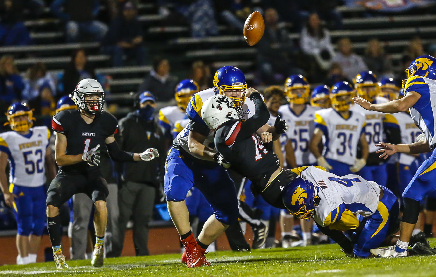Fball Mason City vs. Humboldt 14